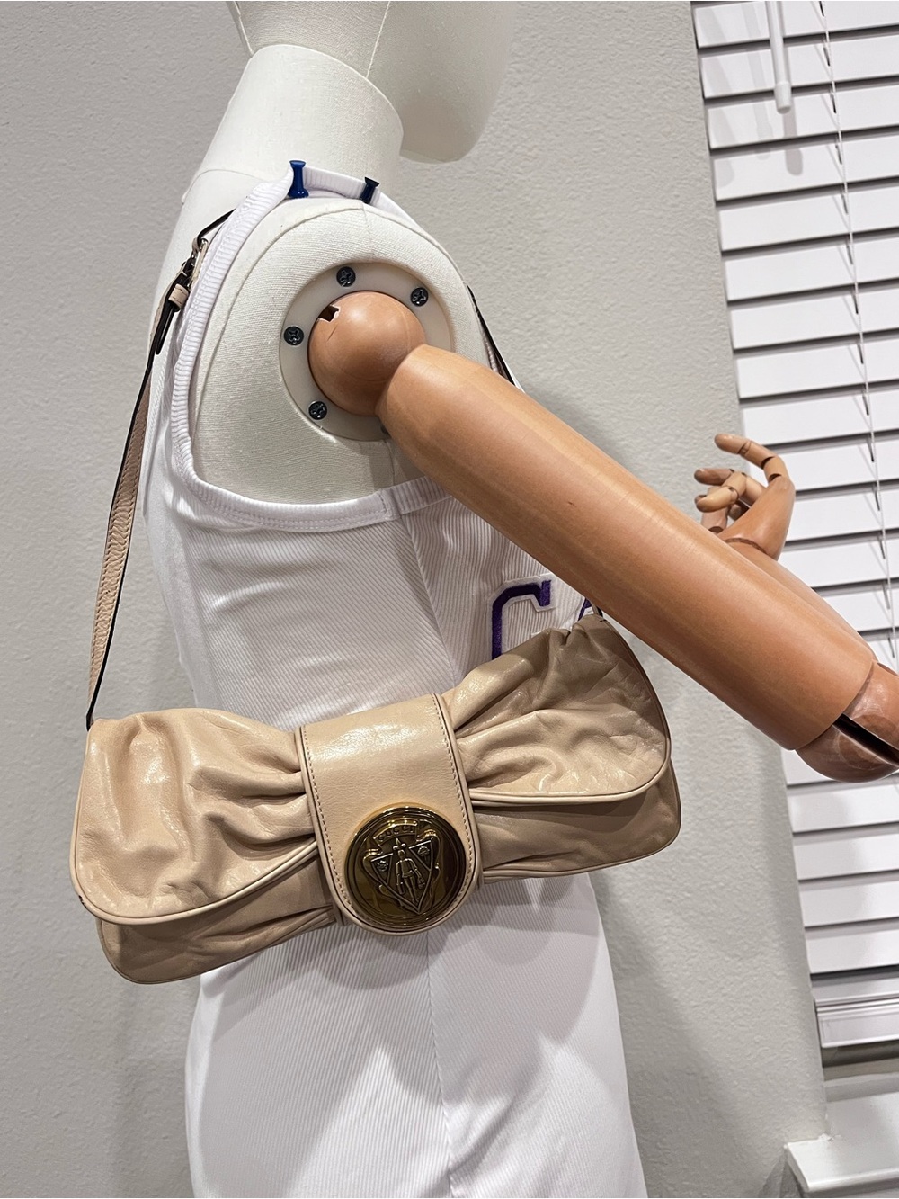 Gucci Hysteria Leather Sling Bag